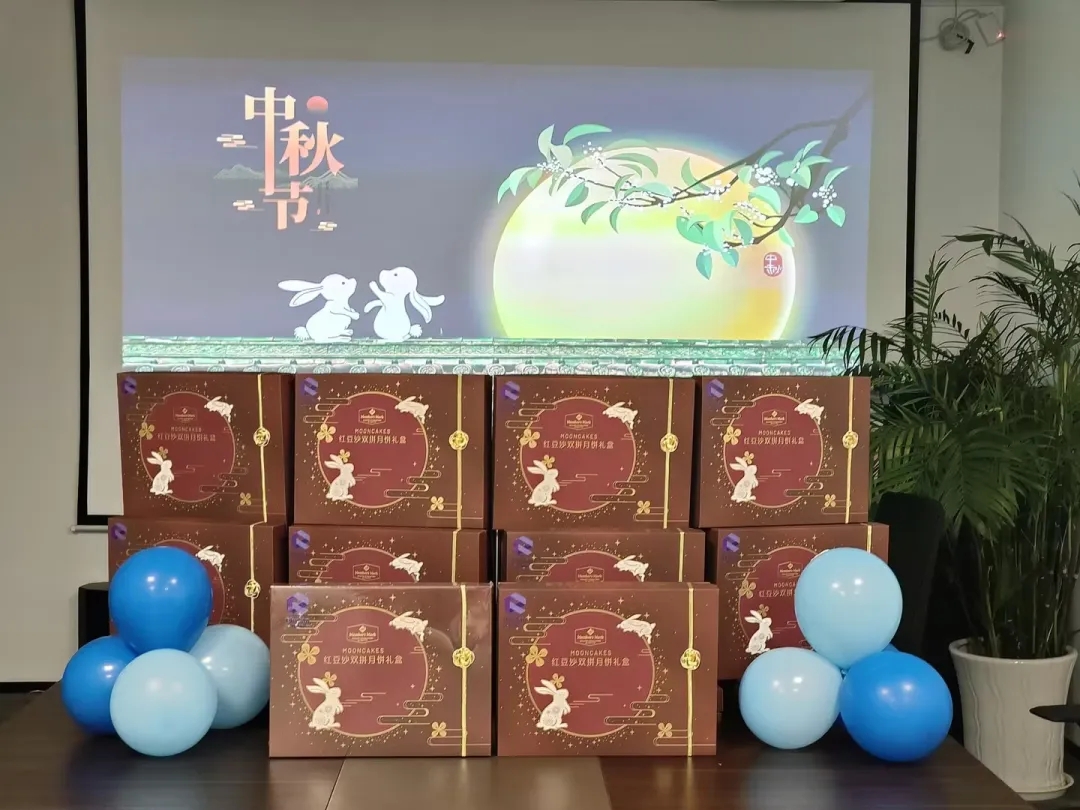 <a href=http://www.huluwashop.cn/ target=_blank class=infotextkey>裕興木蘭</a>祝大家節(jié)日快樂